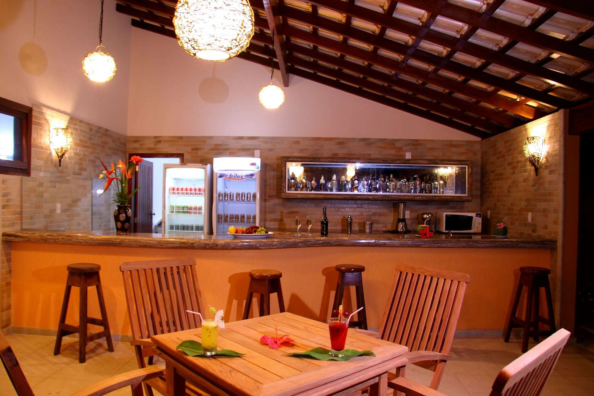 Vitoria Regia Praia Hotel 4*